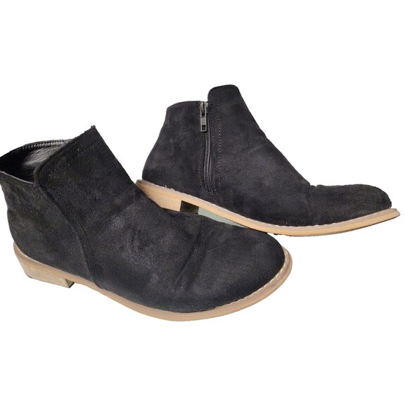 Seven7 Black “Cisco Kid Bootie” Faux Suede Chelsea-Style Ankle Booties Size 10 - Picture 1 of 7